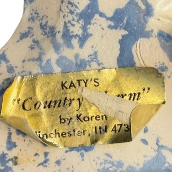 Katy's Country Charm by Karen Blue/White Shelf Sitting Chintz Ceramic Cat 9"X4" - Picture 2 of 12